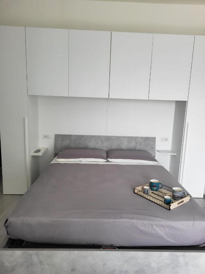 Casa Al Mare Hotel Bari Bagian luar foto