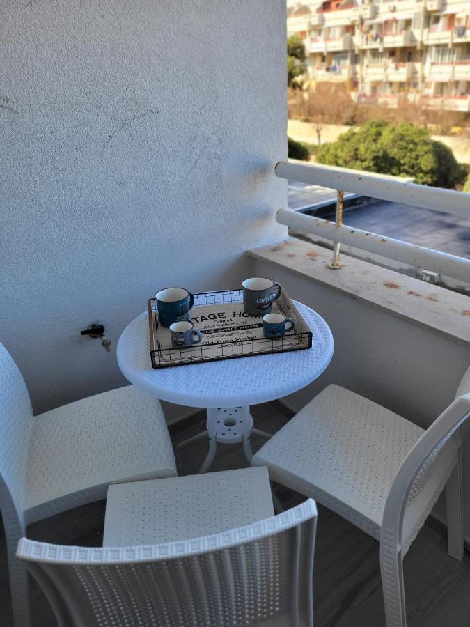 Casa Al Mare Hotel Bari Bagian luar foto