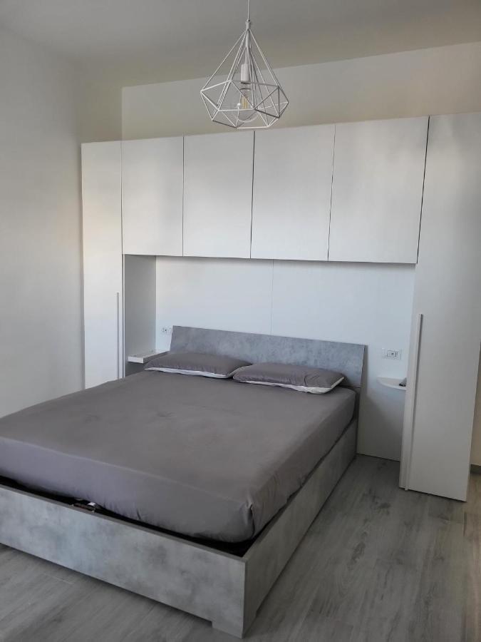Casa Al Mare Hotel Bari Bagian luar foto